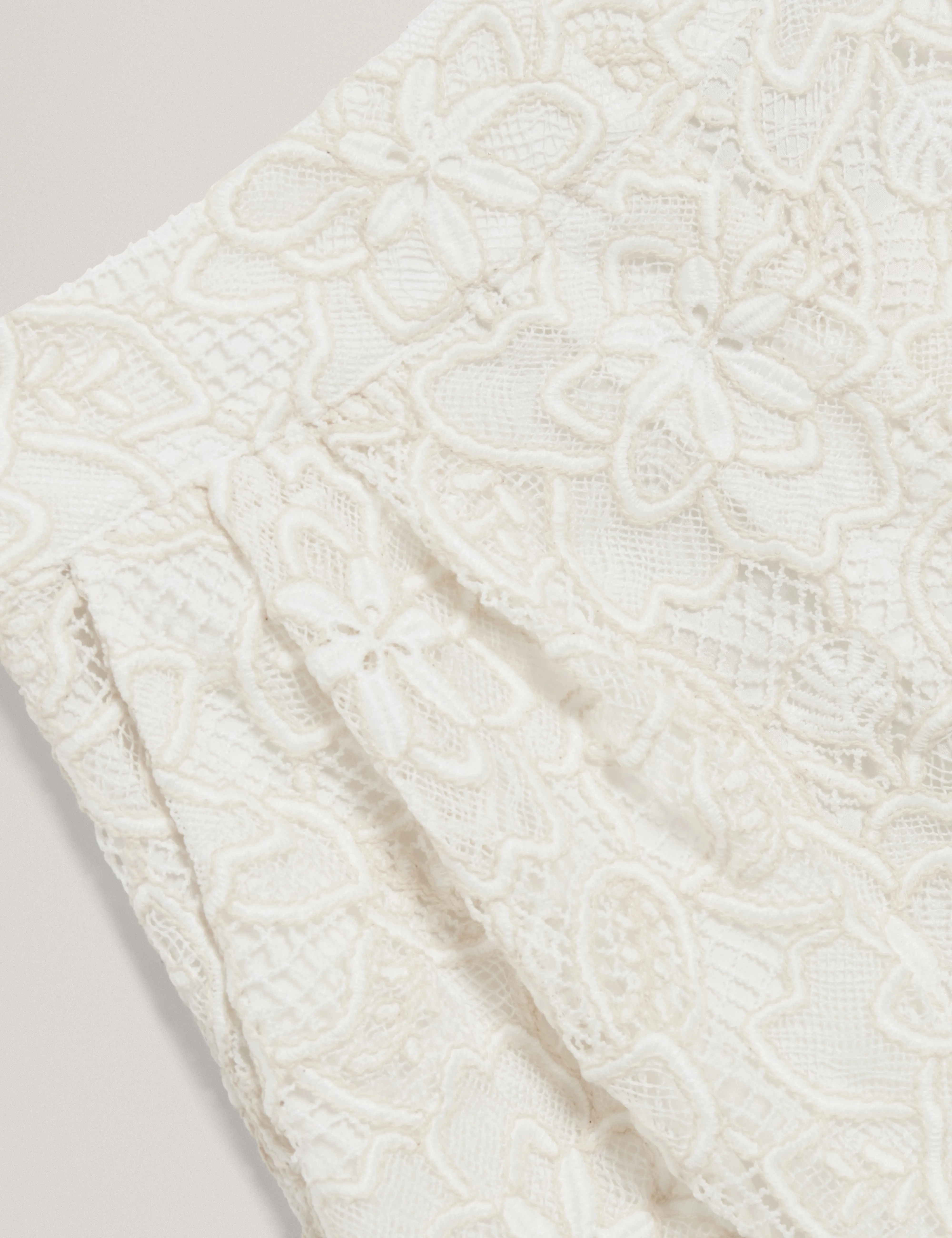 Bowia Lace Tailored Shorts Ivory