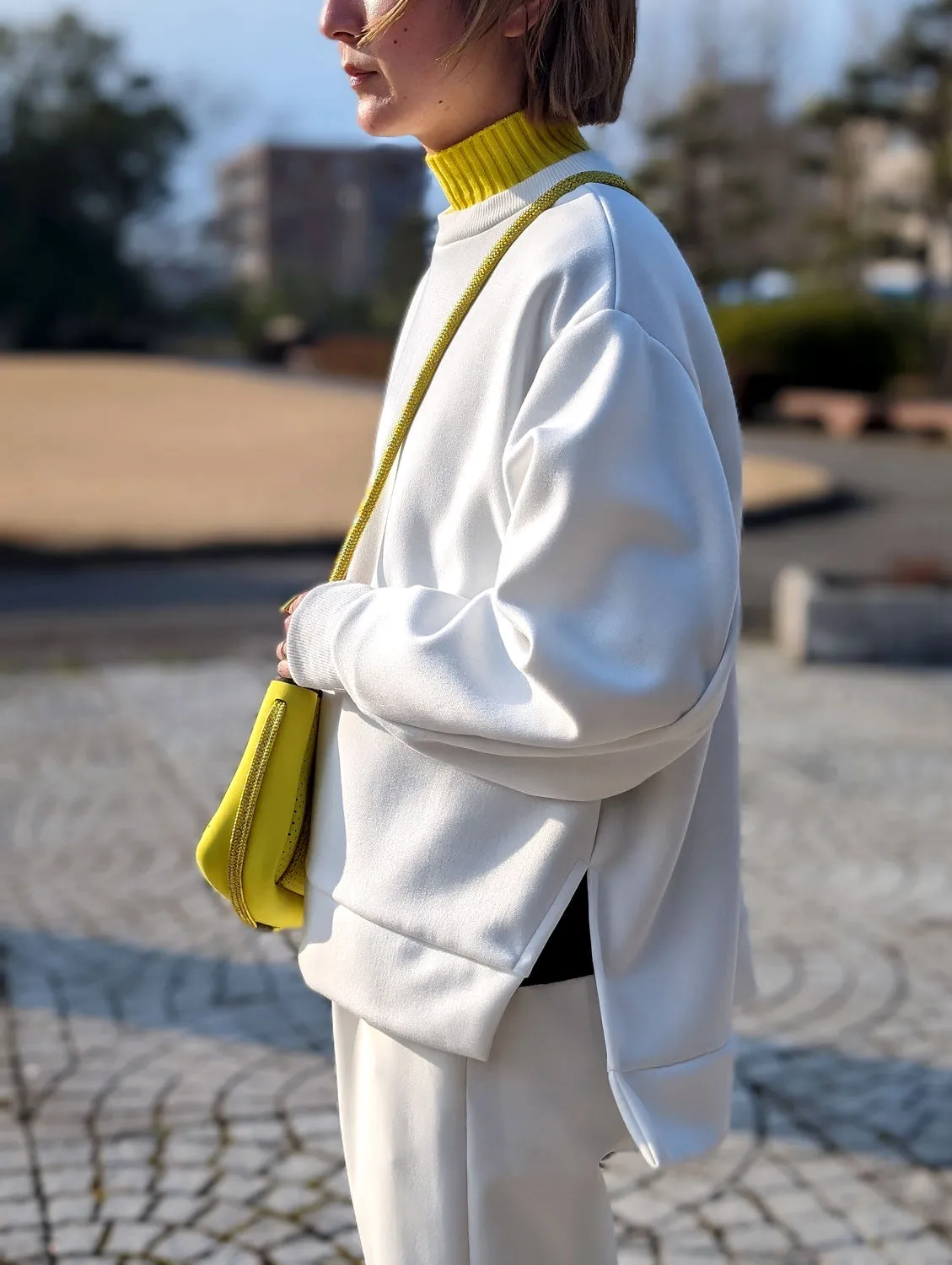 någonstans layered-neck pullover