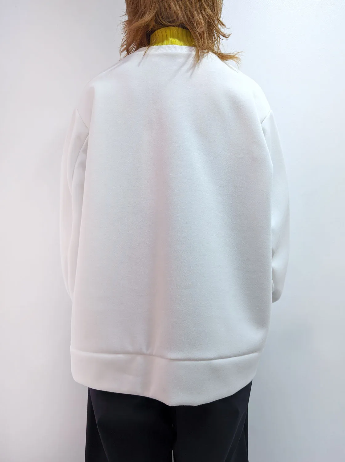 någonstans layered-neck pullover