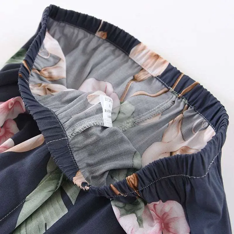 Women's Short Sleeved V-neck Shirt and Pants Thin Pajamas Set