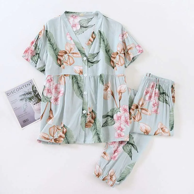 Women's Short Sleeved V-neck Shirt and Pants Thin Pajamas Set